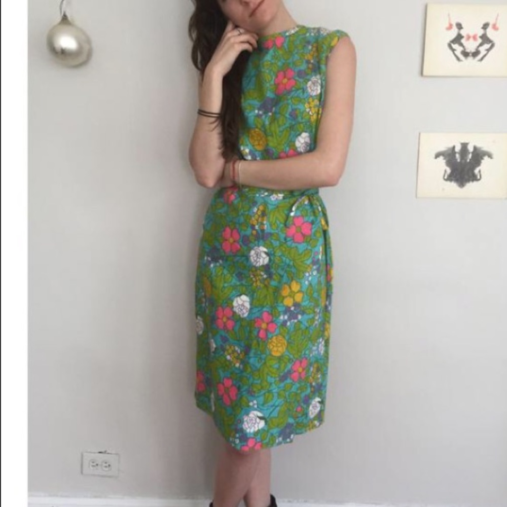 Vintage 60’s Bold Neon Floral Print Shift dress